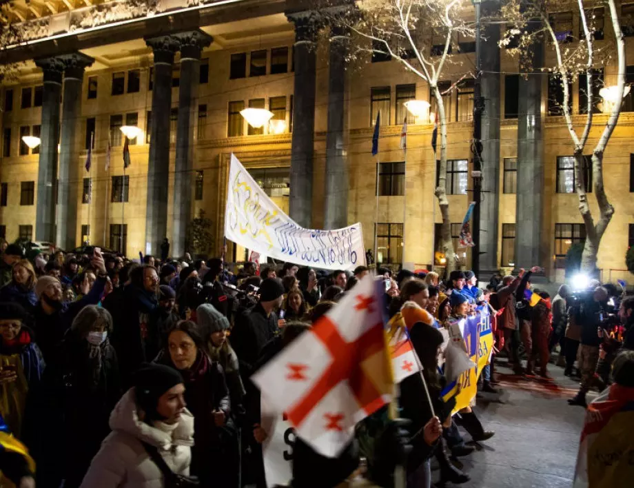 Грузия възражда законопроекта за "чуждестранните агенти", предизвикал масови протести