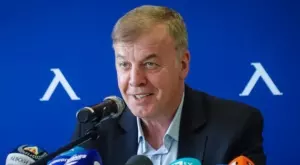 {{ otherArticle[0].article.title }}