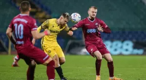 {{ otherArticle[0].article.title }}