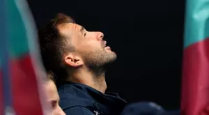 {{ otherArticle[0].article.title }}