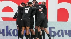 {{ otherArticle[0].article.title }}