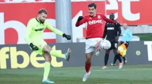 {{ otherArticle[0].article.title }}