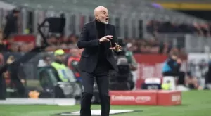 Милан си заплю  още един нападател, опитва се да смъкне цената му