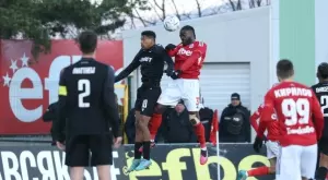 {{ otherArticle[0].article.title }}