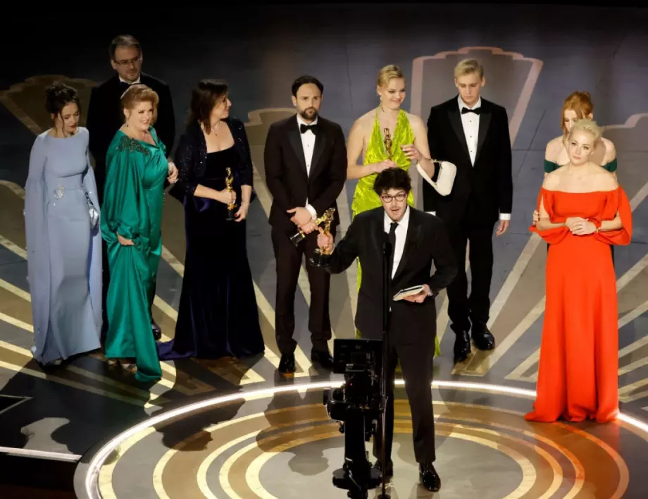 Наградата за Христо Грозев и "Навални" на Оскарите е най-ценната за България - коментар след церемонията