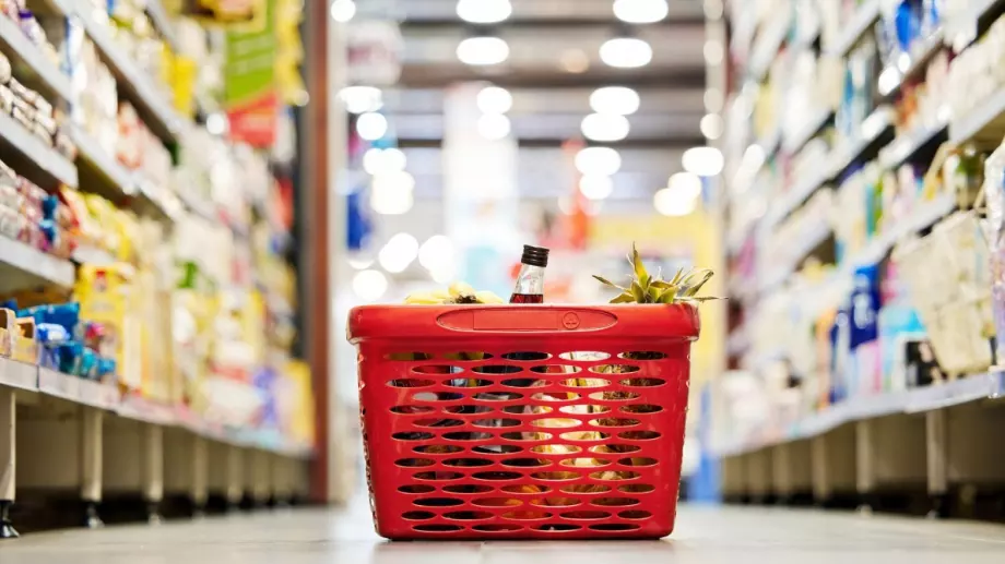 Ще даряват ли супермаркетите непродадената храна?