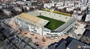 {{ otherArticle[0].article.title }}