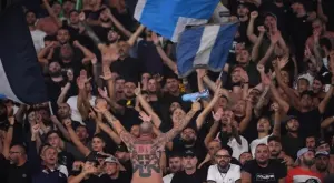 ВИДЕО: Ексцесии в Неапол! Феновете на Наполи погнаха тези на Айнтрахт Франкфурт