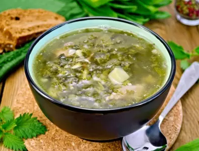 Много ПОЛЕЗНА рецепта: Супа от коприва със застройка