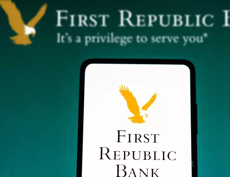 First Republic загуби над 40% от депозитите си