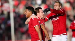 {{ otherArticle[0].article.title }}