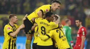 Борусия Дортмунд изригна в Бундеслигата и писа Отличен (6) на Кьолн