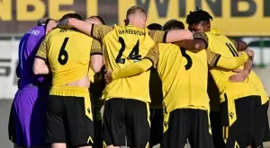 {{ otherArticle[0].article.title }}