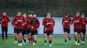 {{ otherArticle[0].article.title }}