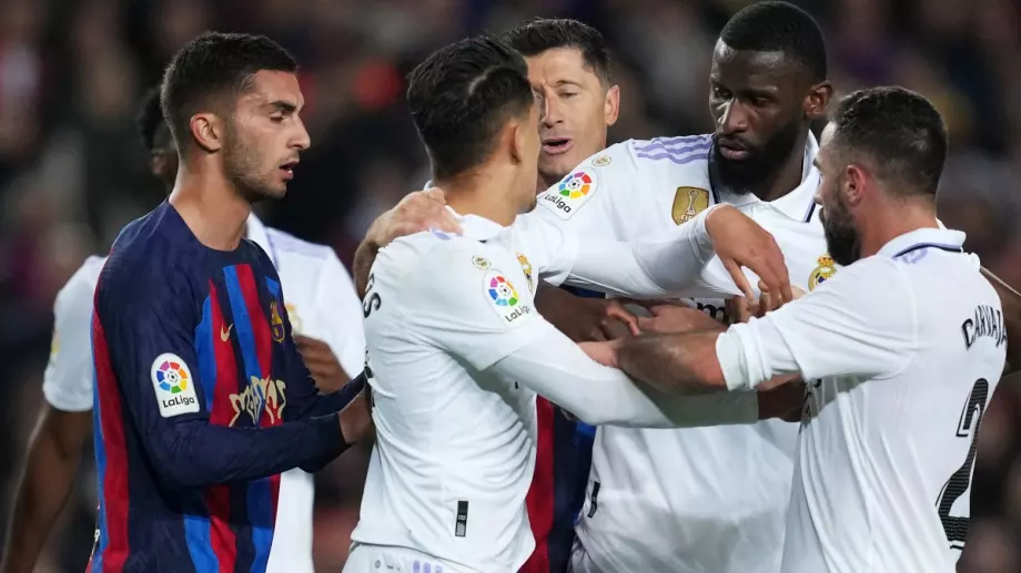 11-торките на Реал Мадрид - Барселона: Шави и Анчелоти пускат новите