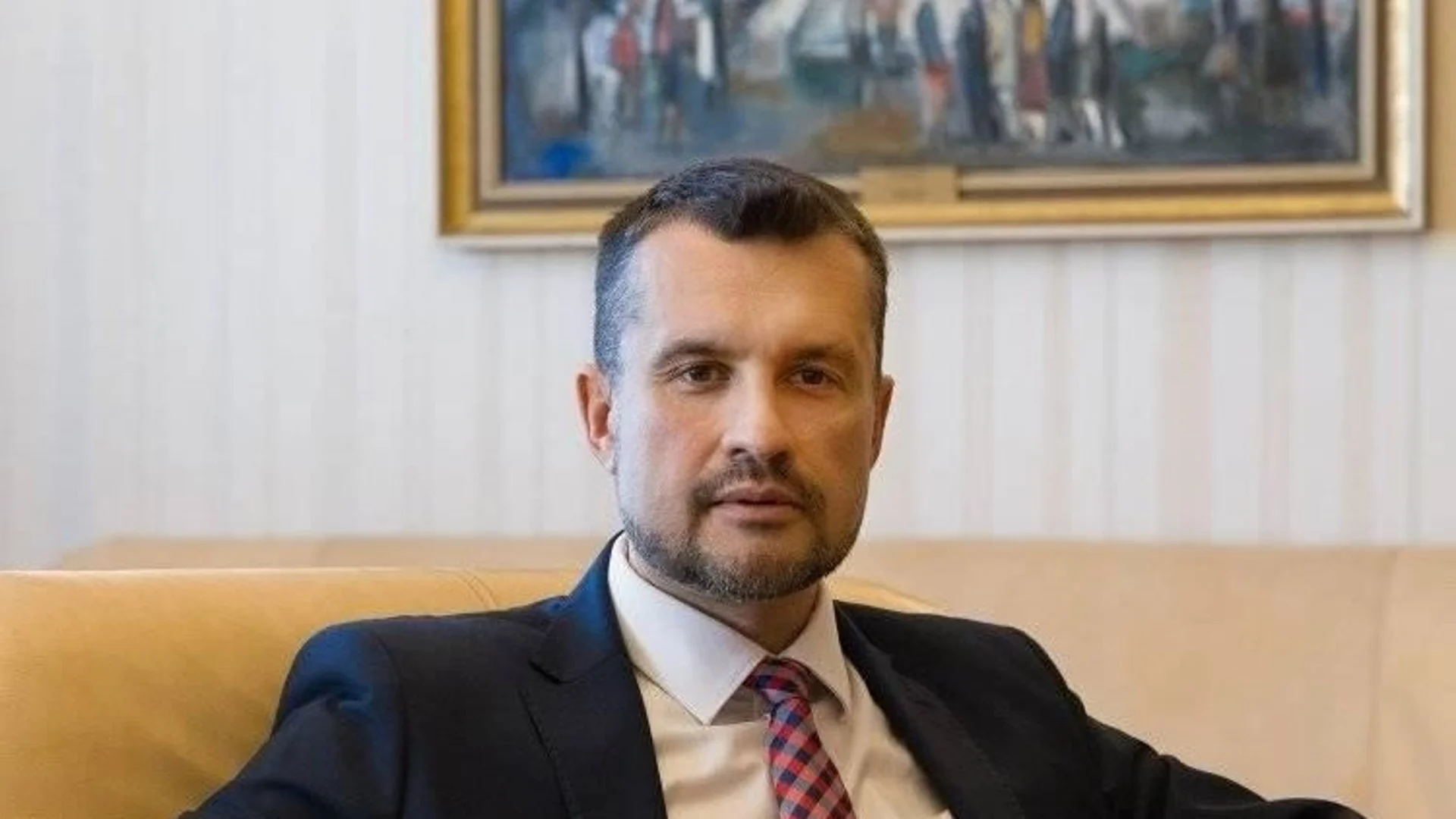 Калоян Методиев: Радев и Борисов се договориха за контролирана игра на управляващ и опозиция