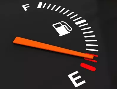 Как да стигнете успешно до бензиностанция, когато горивото ви е почти свършило