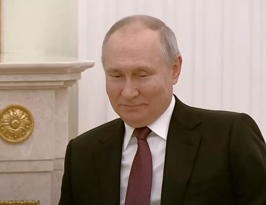 Невзлин: На Путин даже му харесва ролята на васал