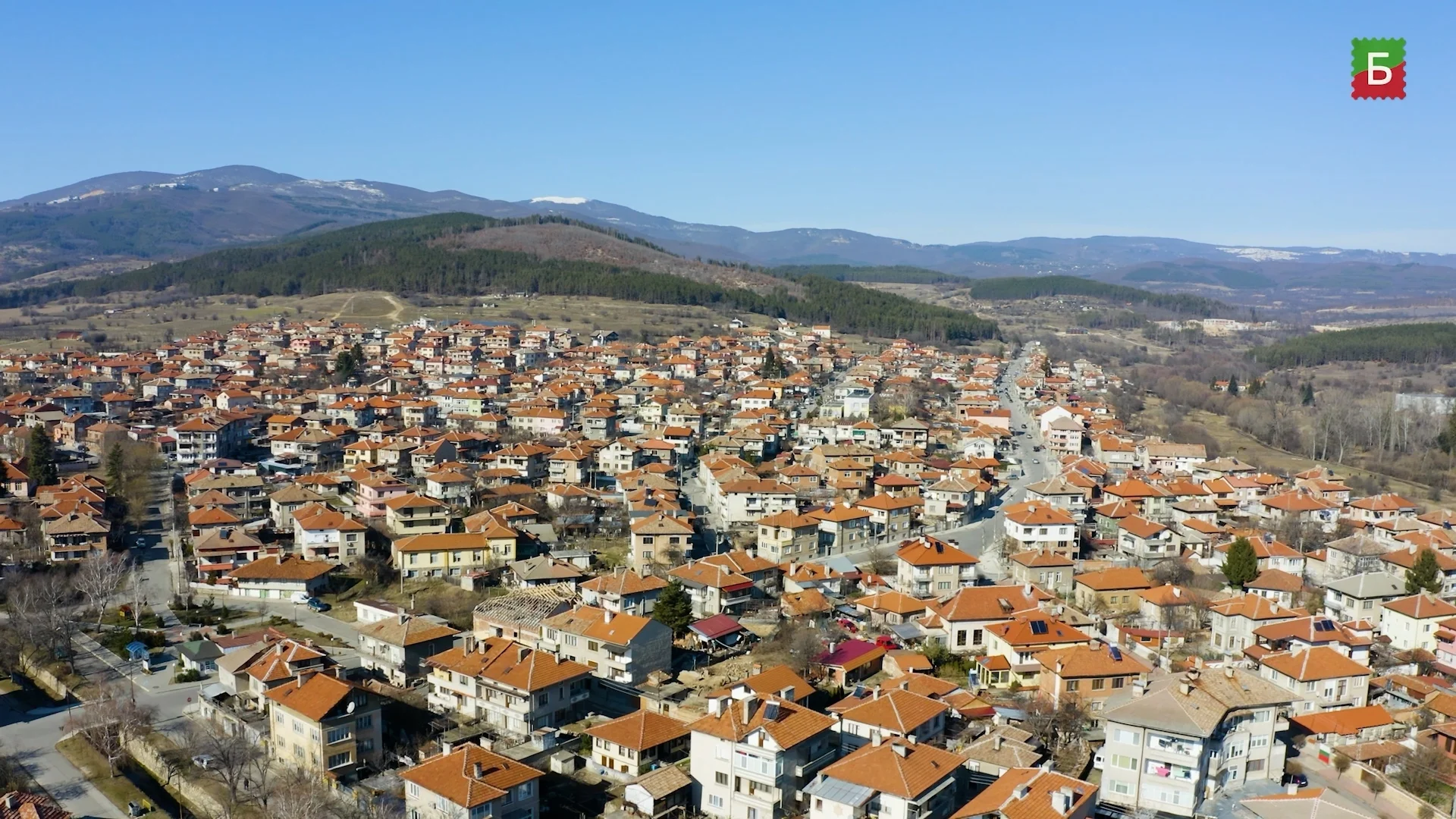 Името на кой български град идва от думата "панаир"