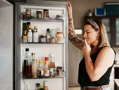 Колко често трябва да размразявате хладилника си?