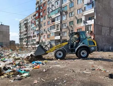 Чистят „Столипиново“ в Пловдив след сезиране на главния прокурор (СНИМКИ)
