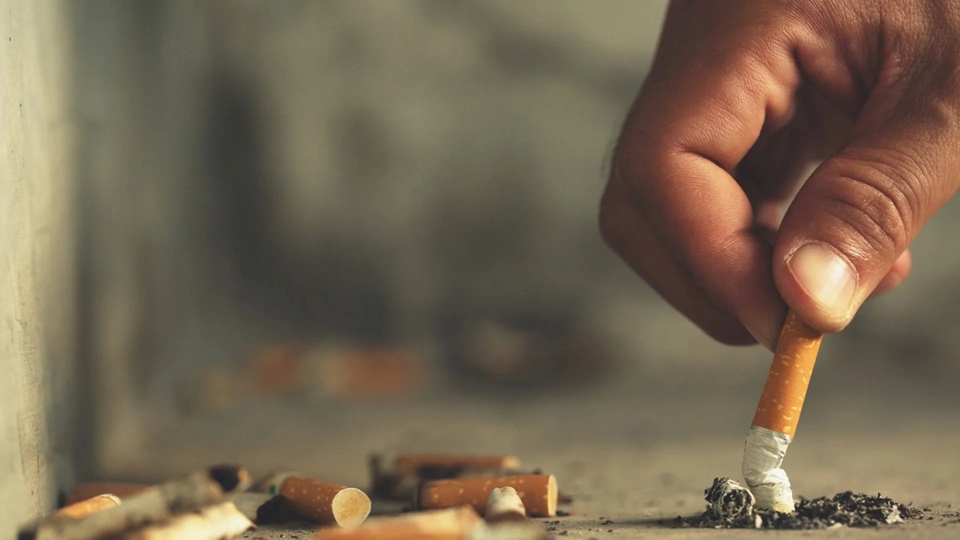 Рециклиране на цигарени фасове: Белгийски град показа как се прави