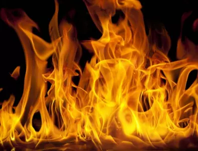 Пожар лумна в бившия Дом на културата на металурзите в Перник