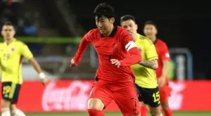 Хюн Мин Сон като Меси и Роналдо - вкара от пряк свободен удар (ВИДЕО)