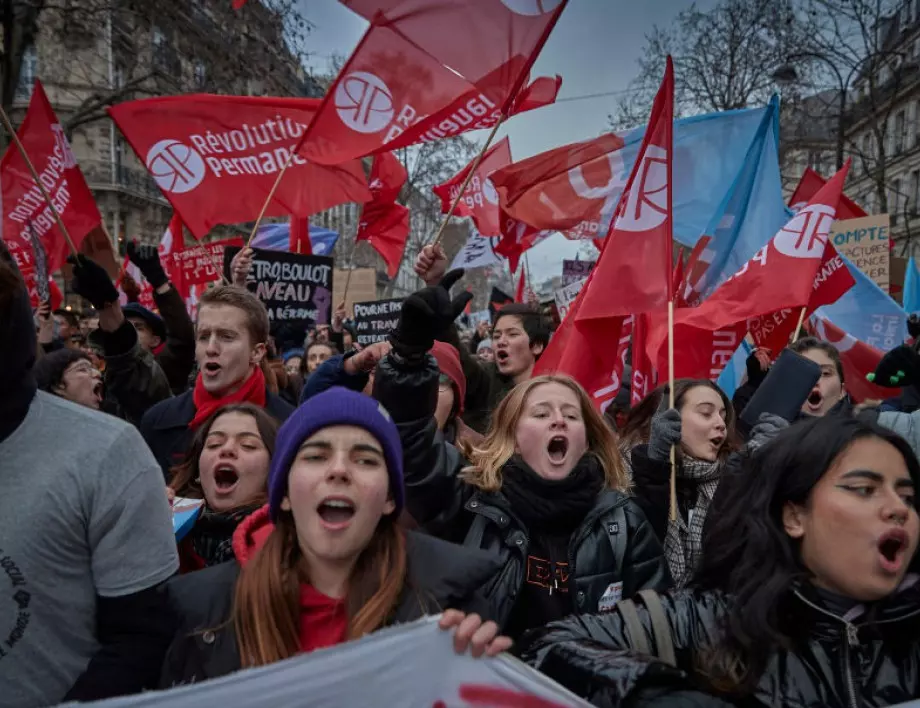 Конституционният съвет на Франция решава за пенсионната реформа