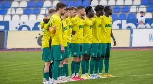 {{ otherArticle[0].article.title }}