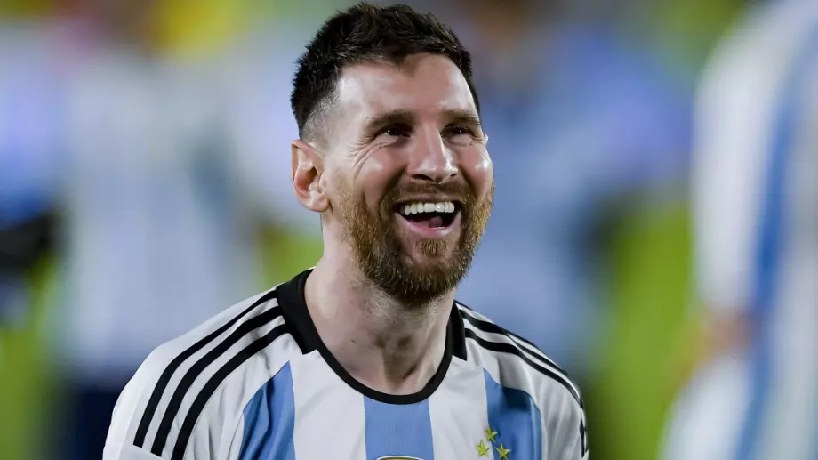 Герой за Аржентина покани Лионел Меси в отбора му в английската Висша лига