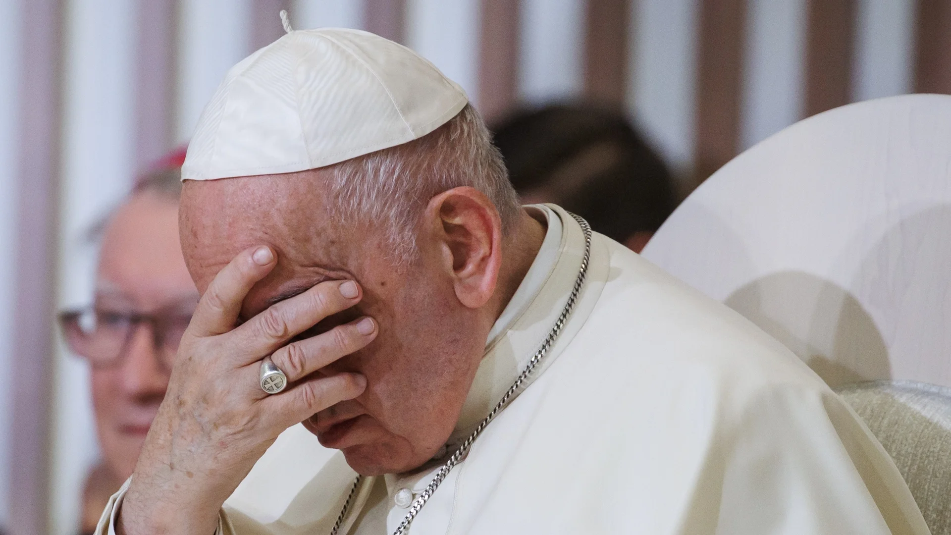 За първи път: Папата влезе в затвор във Венеция