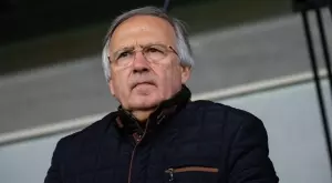 {{ otherArticle[0].article.title }}