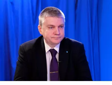 Аламанов не изключва разпадане на коалицията ПП-ДБ