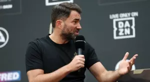 Еди Хърн "изригна" и заговори за грабеж след Тайсън Фюри - Франсис Нгану