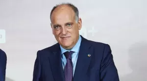 {{ otherArticle[0].article.title }}