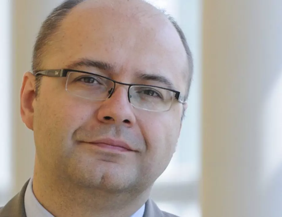 Служебното правителство предлага Метин Казак за посланик в Йордания