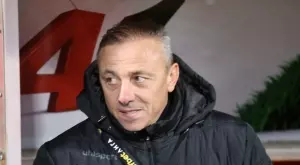 {{ otherArticle[0].article.title }}