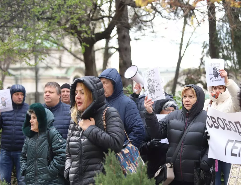 В Мусагеница продължават "общественото неподчинение", докато органите не спрат Блъсков да строи в зелена площ