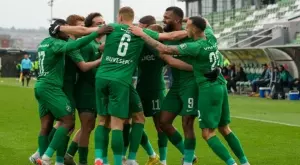 {{ otherArticle[0].article.title }}