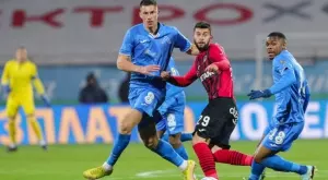 {{ otherArticle[0].article.title }}