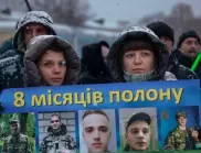 Пускане на ток и връзване в поза лотос: Украински военни за издевателствата в руски плен