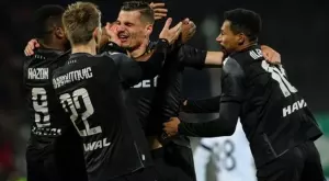 "Благодаря на феновете, гордеем се с постигнатото": Защитникът на ЦСКА Мено Кох обобщи сезона на "армейците"