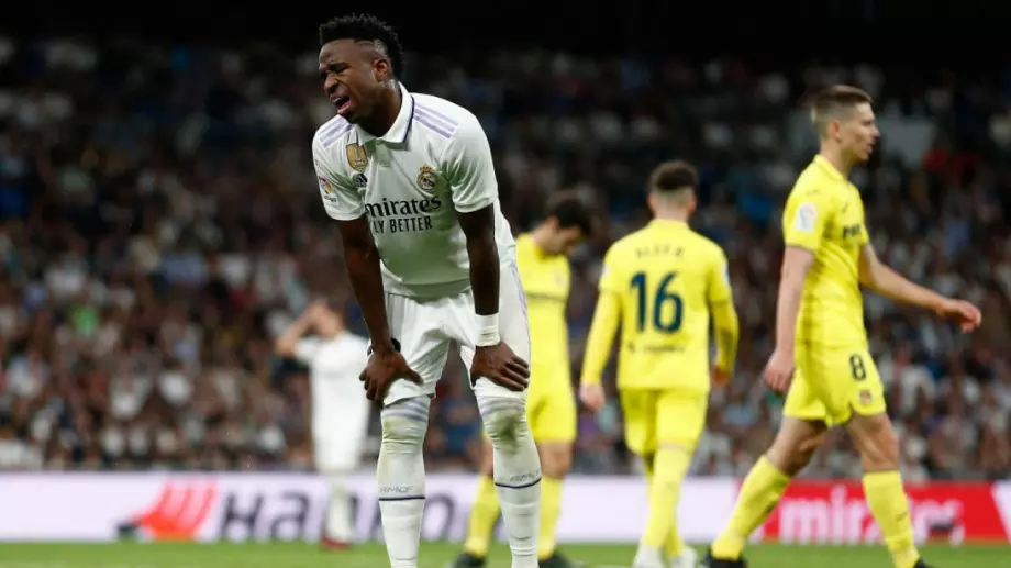 Точно след боя над Барса: Реал Мадрид пусна 3 гола, загуби и връчи титлата на каталунците