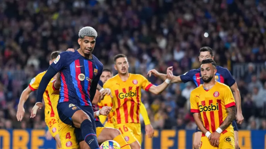 Неубедителната атака провали Барселона срещу Жирона, но запази суха мрежа