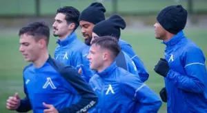 {{ otherArticle[0].article.title }}