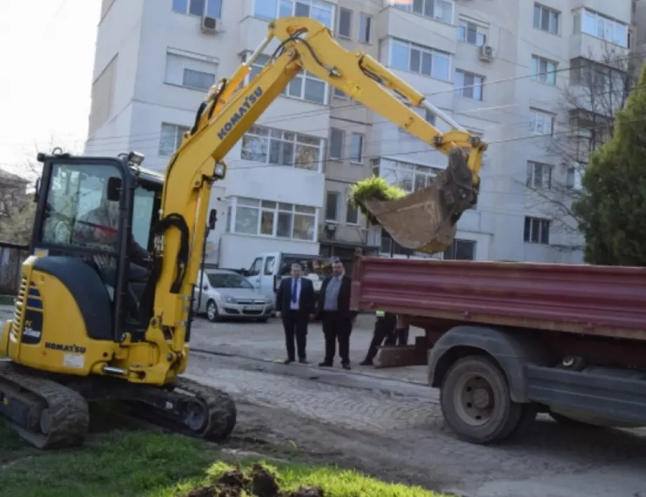 Сменят водопровод по важна улица за Горна Оряховица
