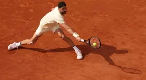 {{ otherArticle[0].article.title }}