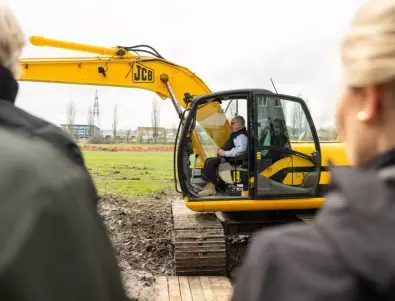 Докато си играем на избори, украинците строят фабрика в Буча (СНИМКИ)