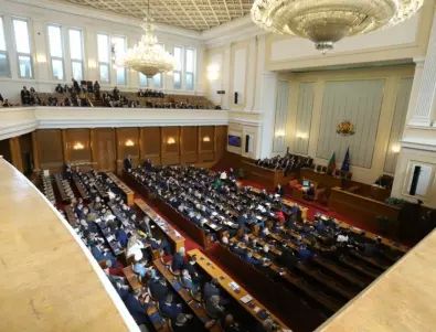 Депутатите изслушват Никола Стоянов, създават и комисия за казуса с имунитета на Радостин Василев  